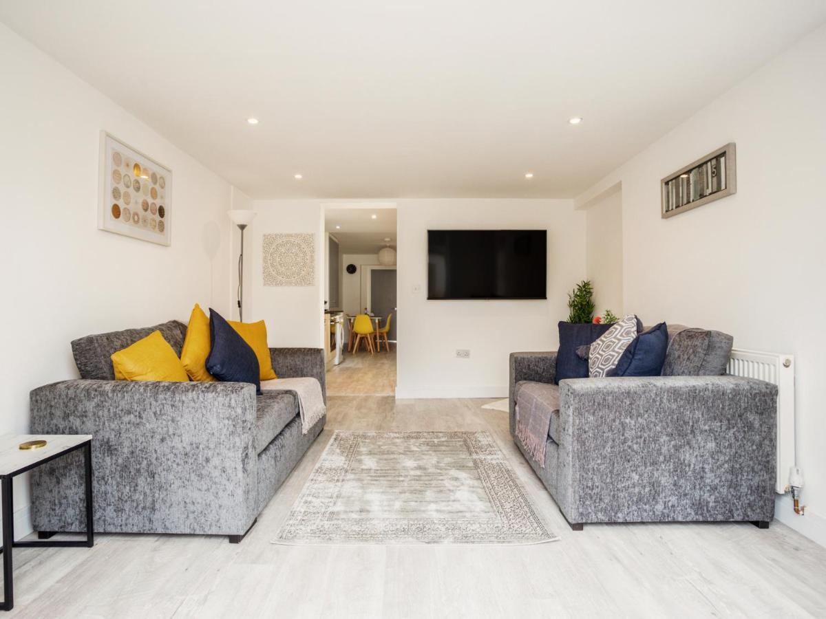 Outstanding 6 Sleeper - Great Location - Legoland Villa Windsor Bagian luar foto